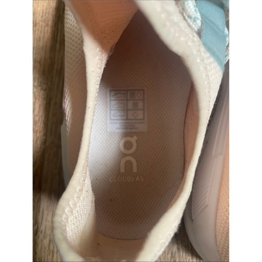 On Cloudaway Sneakers Peach Lightweight Travel Shoes Women's - Picture 9 of 15